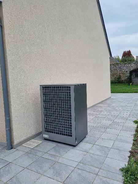 Installation d'une pompe à chaleur Dimplex modèle M Flex à Montmartin sur Mer 