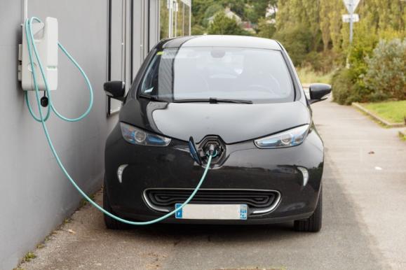 Borne voiture électrique