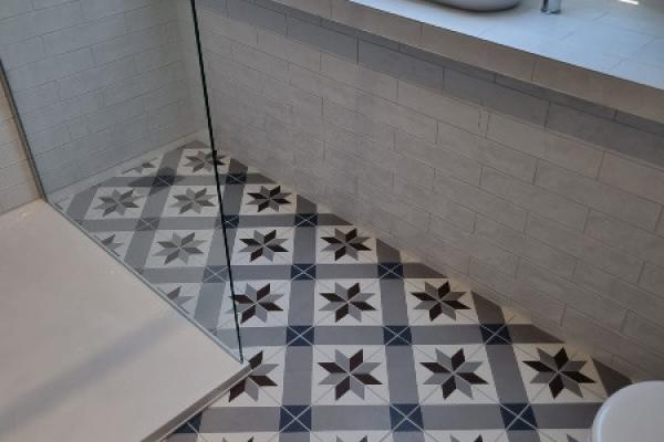Rénovation d'une charmante salle d'eau à la Chappelle Cécelin 