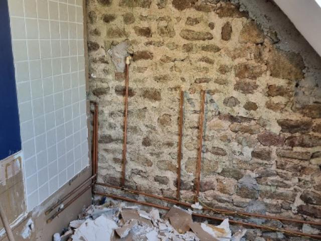 Rénovation d'une charmante salle d'eau à la Chappelle Cécelin 