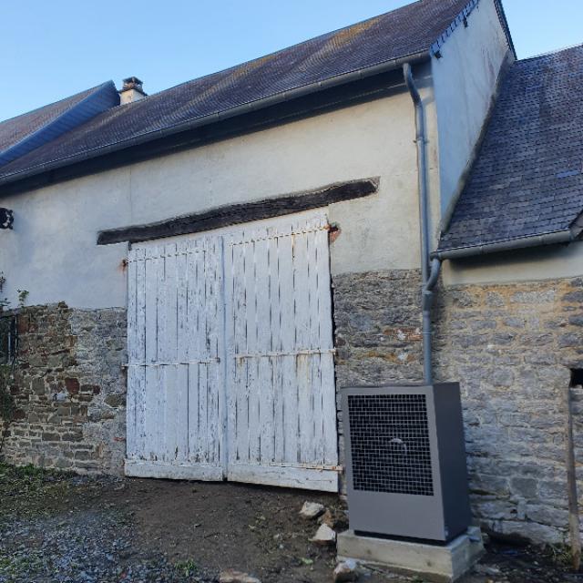 Installation d'une pompe à chaleur Air Eau à Quettreville-sur-sienne